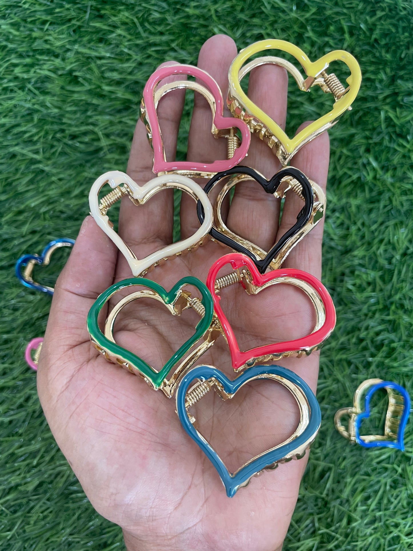 Heart Shape Metal Claw